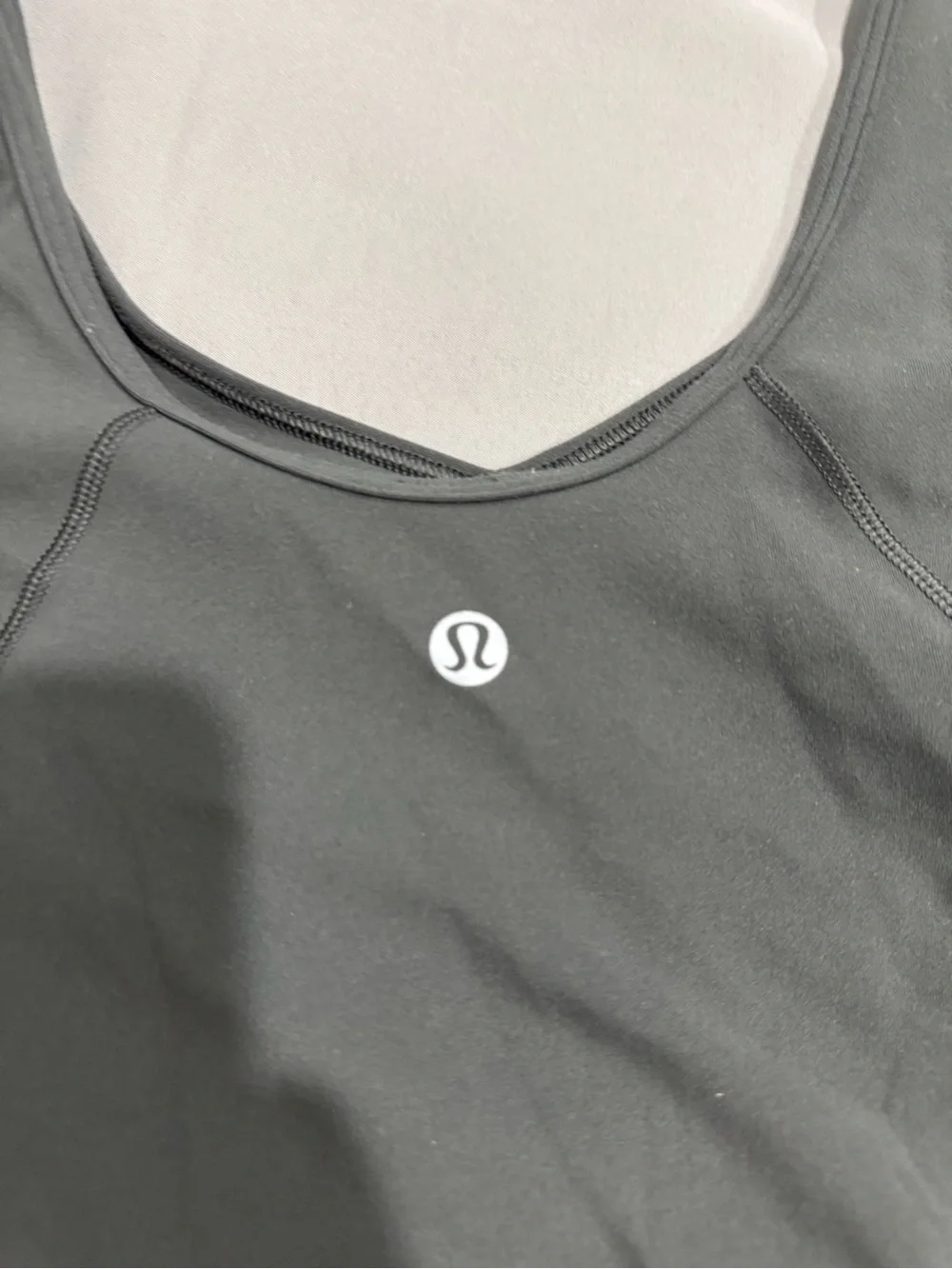 Lululemon Women’s Black Short Sleeve Scoop Neck Top